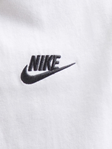 Nike Sportswear Средняя посадка Футболка 'Club' в Белый