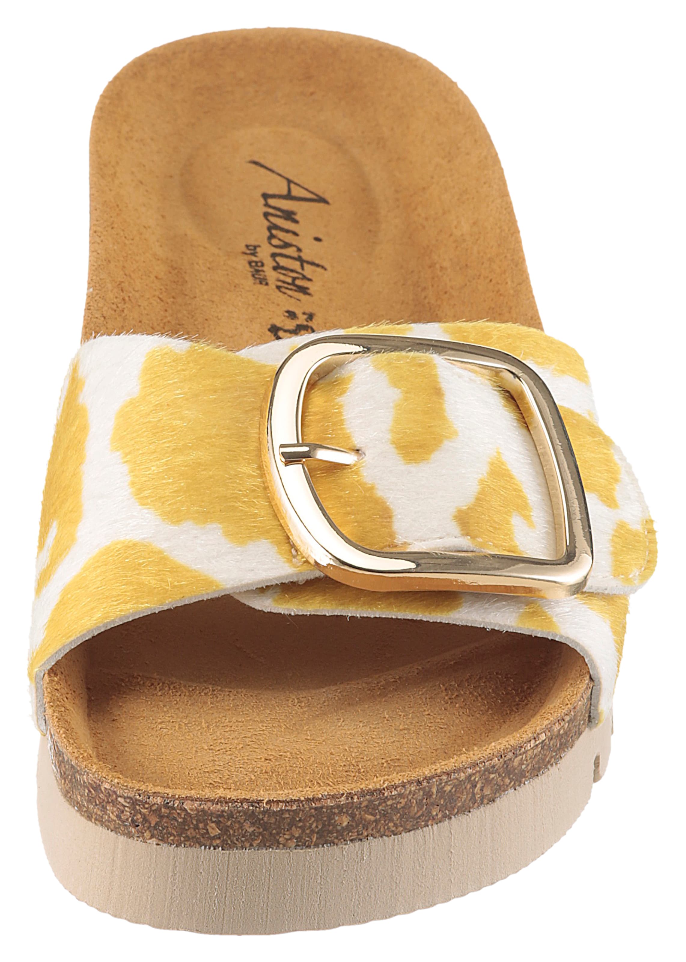 Aniston Mules in Yellow