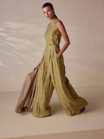 Wide leg Pantaloni con pieghe 'N. Premium' di Next in verde