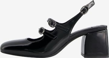 Pumps de la Bershka pe negru: față