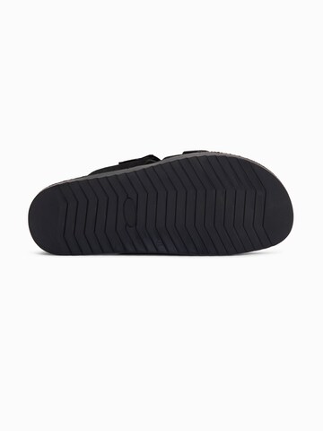 Zoccoletto di Ombre in nero