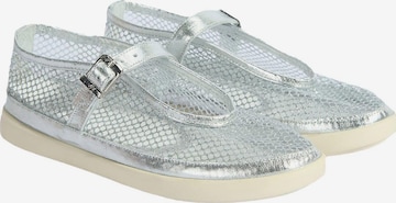 Desa Classic Flats 'Slip-Ons' in Silver: front
