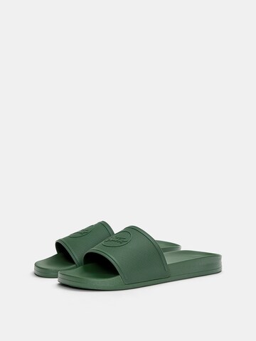 Mule Pull&Bear en vert