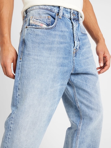 DIESEL Loose fit Jeans '2001 D-MACRO' in Blue