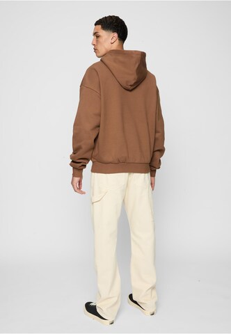 Lost Youth Sweatshirt in Braun