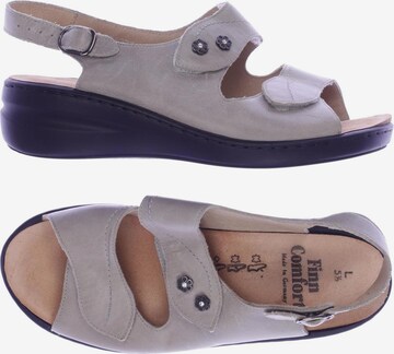 Finn Comfort Sandals & High-Heeled Sandals in 38,5 in Grey: front