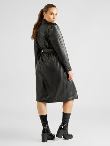 Noisy May Curve Between-Seasons Coat 'CORA' in Black