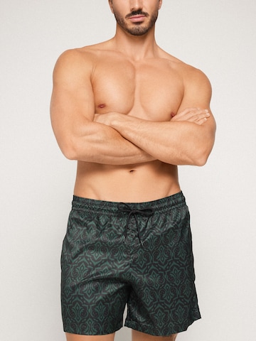 Tezenis Board Shorts in Green