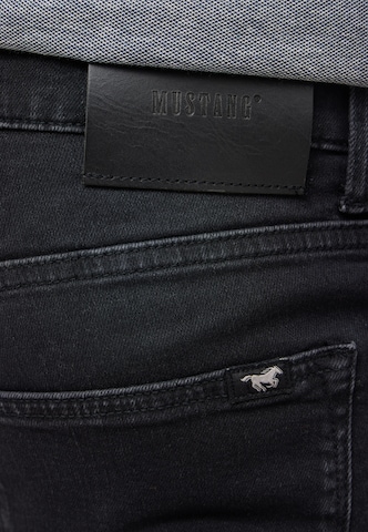 MUSTANG Skinny Jeans 'Frisco' in Schwarz