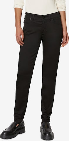 Coupe slim Pantalon 'Alby' Marc O'Polo en noir : devant