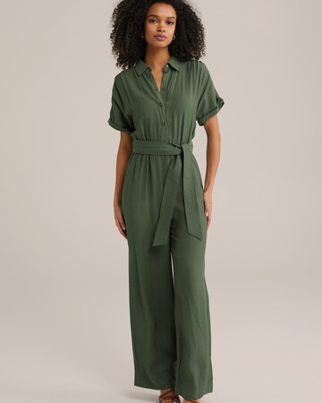 WE Fashion Jumpsuit in Green: front