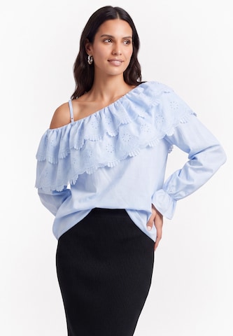 usha BLACK LABEL Blouse in Blue: front