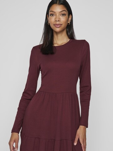 Robe VILA en rouge