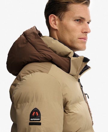 Veste fonctionnelle Superdry en beige