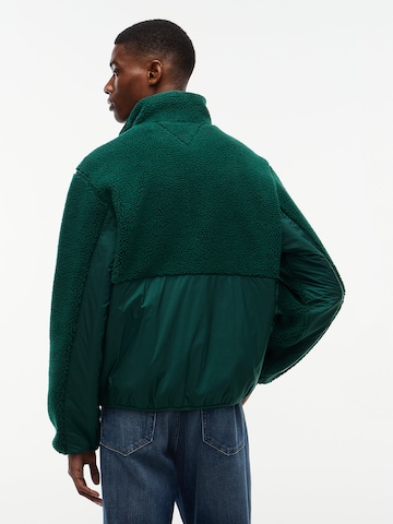 Tommy Jeans Átmeneti dzseki 'ESSENTIAL' - zöld