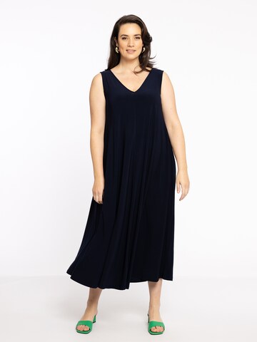 Yoek Dress in Blue: front