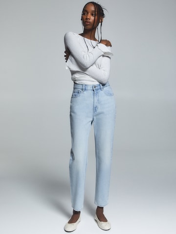 Loosefit Jeans de la Pull&Bear pe albastru: față