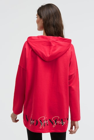 Soccx Oversized Hoodie mit Logo Print in Rot: Vorderseite