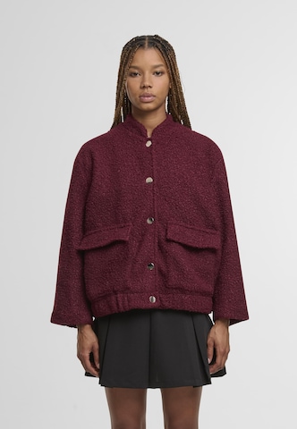 Urban Classics Tussenjas 'Teddy' in Rood: voorkant