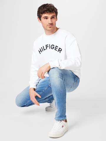 TOMMY HILFIGER Mikina – bílá