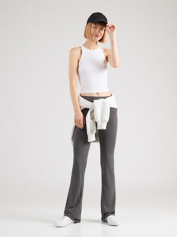 GUESS Flared Sporthose 'LOTUS' in Grau