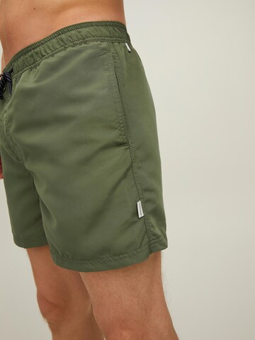 JACK & JONES Badeshorts in Blau