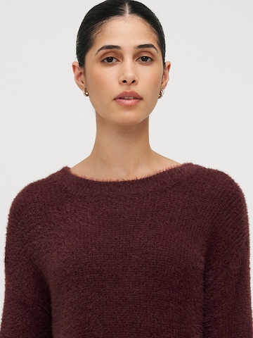 Vero Moda Petite Свитер 'VMPUFF' в Красный