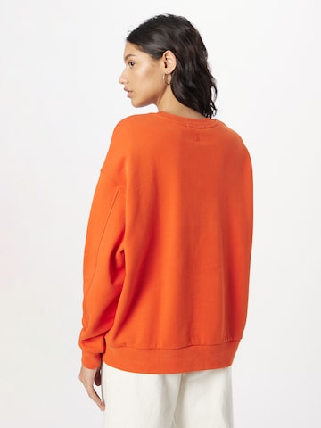 ARMEDANGELS Sweatshirt 'Aarin' (GOTS) in Orange