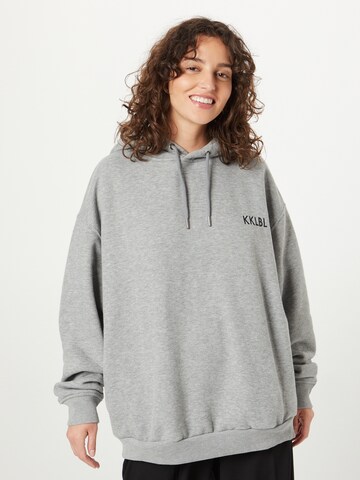 Karo Kauer Sweatshirt in Grijs: voorkant