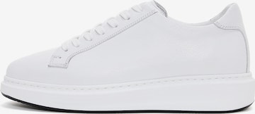 Derimod Platform trainers in White: front