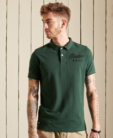 Coupe regular T-Shirt Superdry en vert : devant