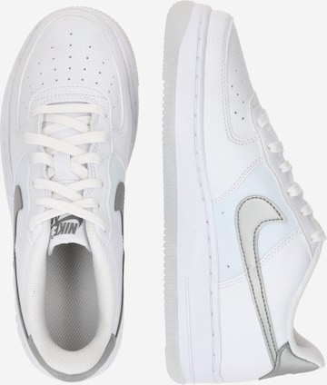 Baskets 'AIR FORCE 1' Nike Sportswear en blanc