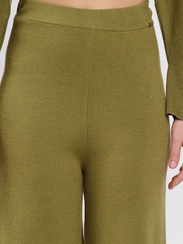 Influencer Wide Leg Hose in Grün