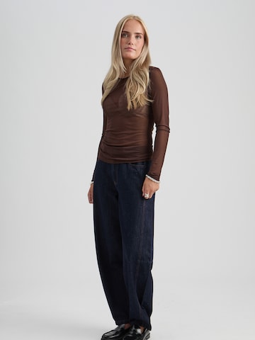 Haut 'Dajana' minus en marron