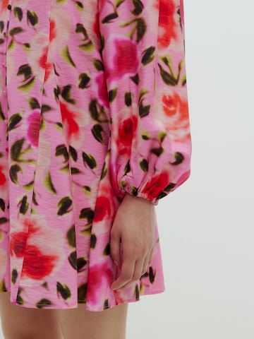 EDITED Kleid 'Vilja' in Pink