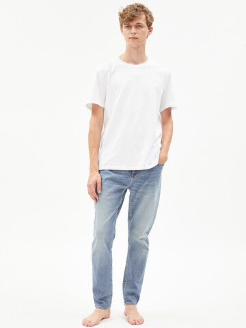 ARMEDANGELS Regular Jeans 'ARJO TARPA' in Blauw