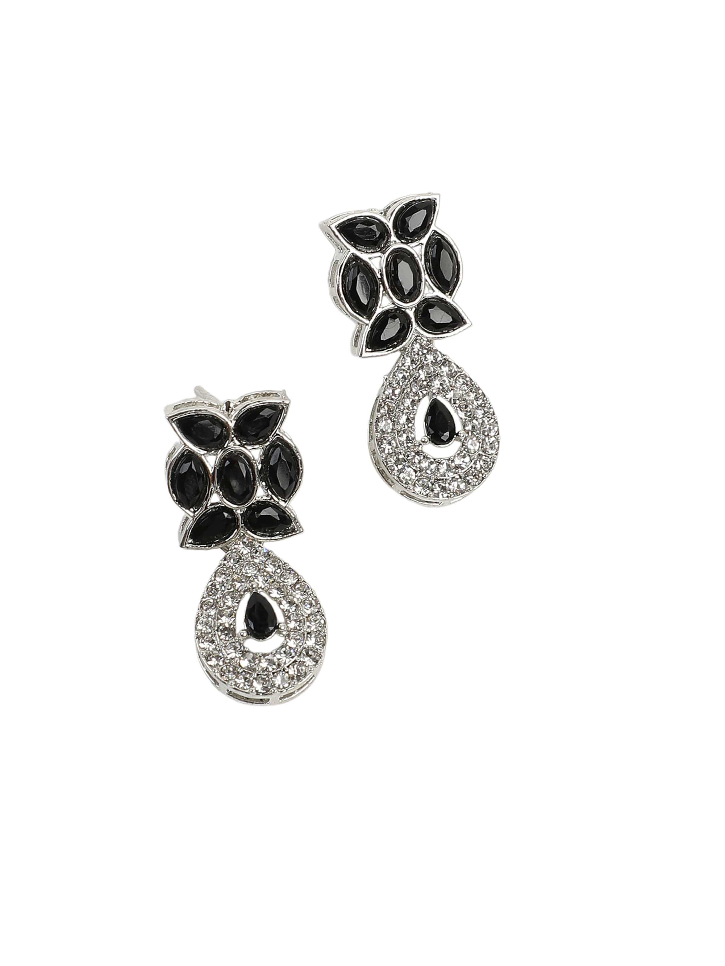 SOHI Ékszer szett 'Stormy' - fekete