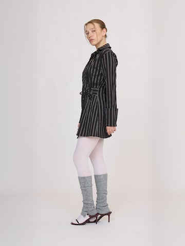 Résumé - Vestido ' OrbelleRS ' en negro: lado