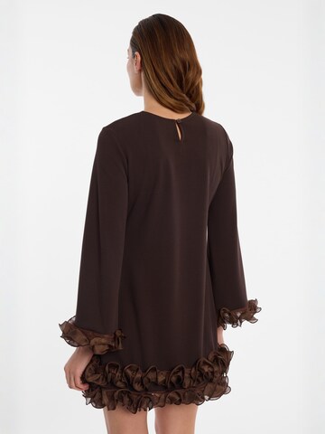 Ana Alcazar Jurk 'Enolys' in Bruin