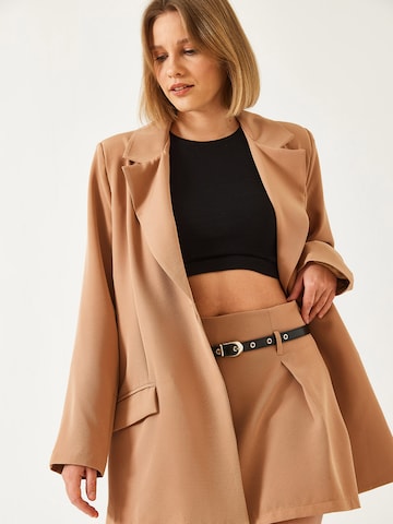 Completo pantalone di Bianco Lucci in marrone