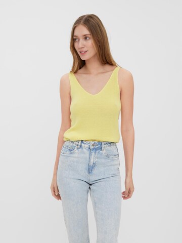 VERO MODA Knitted Top in Yellow: front
