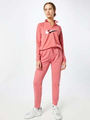 Nike Sportswear Tapered Broek in Roze