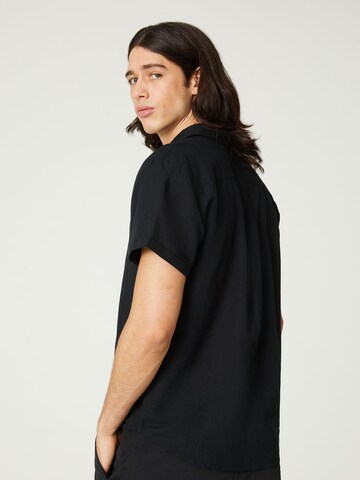 Regular fit Camicia 'Logan' di DAN FOX APPAREL in nero