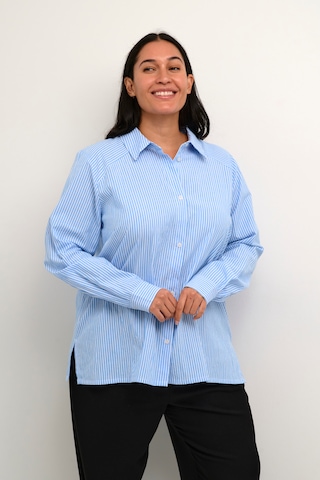 Camicia da donna 'Debra' di KAFFE CURVE in blu: frontale