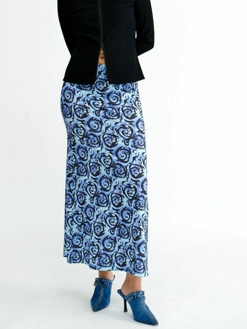 Résumé Paita ' AdaRS ' värissä sininen: etupuoli