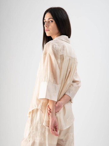 Maglietta di MND in beige