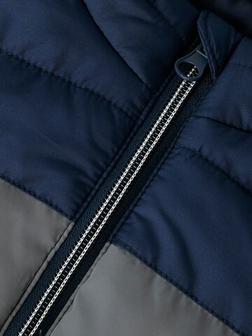 NAME IT Kamizelka 'NMMMYLANE' w kolorze zielony