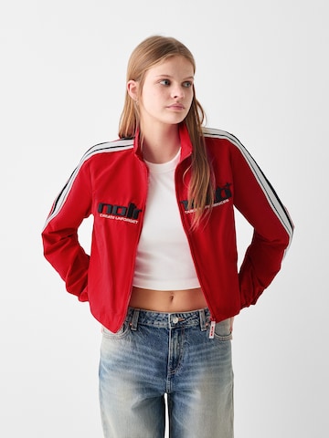 Bershka Prehodna jakna | rdeča barva: sprednja stran