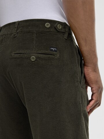 STRELLSON Regular Trousers 'Rion' in Green