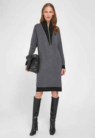 Peter Hahn Knitted dress in Grey